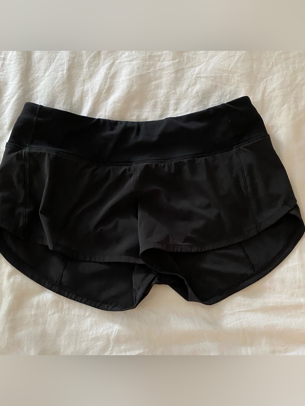 Lululemon Shorts Women’s 4 Black Speed Up Low Rise Lined 2.5" Running Sporty